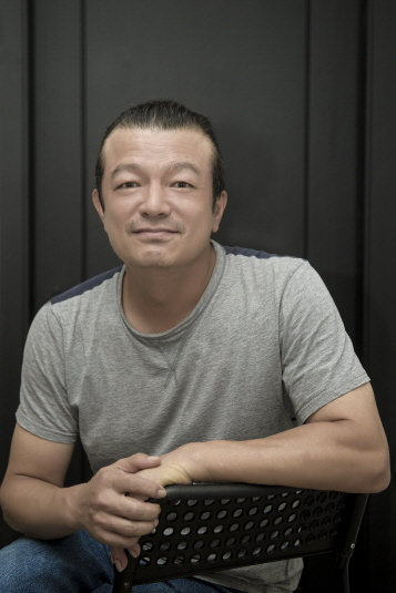 1950년대 최고의 오락영화를 무대로… 예스러운 느낌 살려 재해석했다