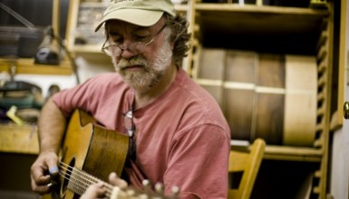 From Wood to Singing Guitar